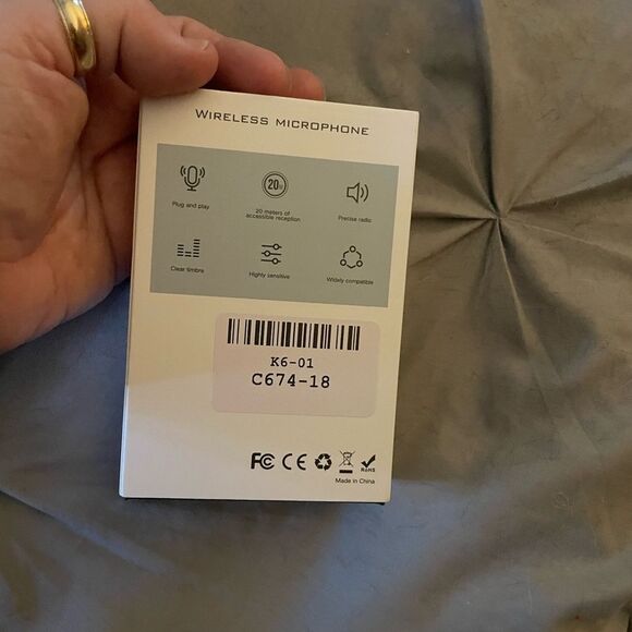 Wireless Microphone Set - Black - Picture 3 of 5